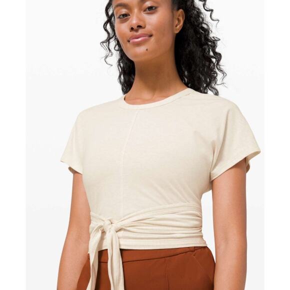 Lululemon It's A Tie Wrap Short Sleeve Tee in Heathered White Opal, Size 10 - Picture 2 of 10